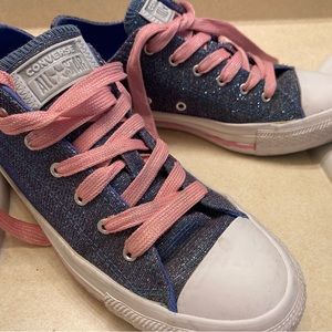 Converse canvas blue sneakers